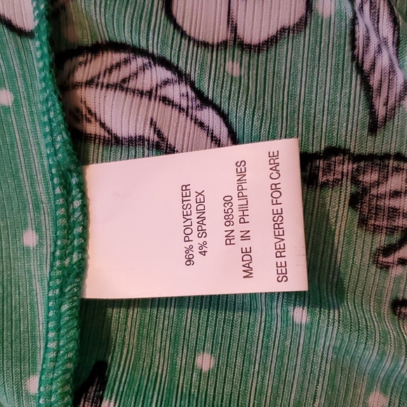 Closetrix floral polka dot blouse - Size3x - Picture 7 of 8